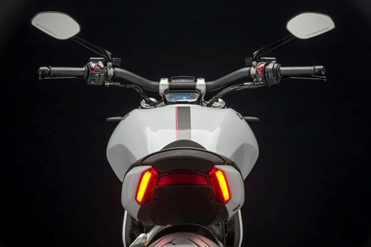 Ducati trinh lang XDiavel S “Iceberg White” 2018 moi-Hinh-4